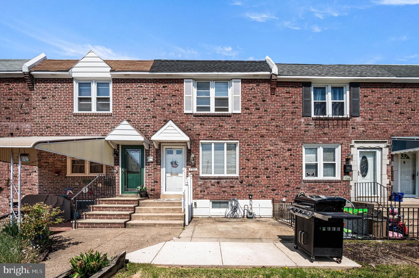 751 Rively Avenue photo 1