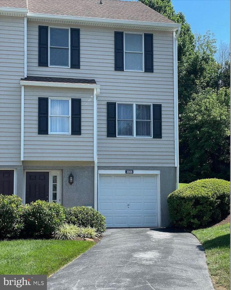 3906 Fox Pointe Court #3906