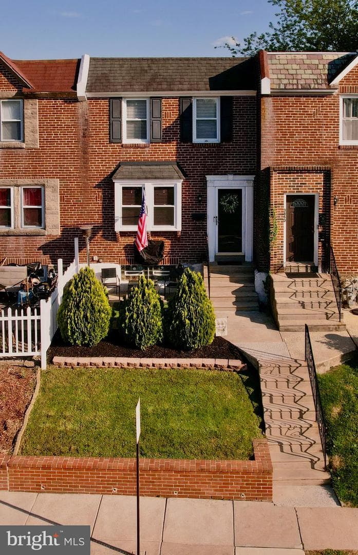 3858 Berkley Avenue photo 1