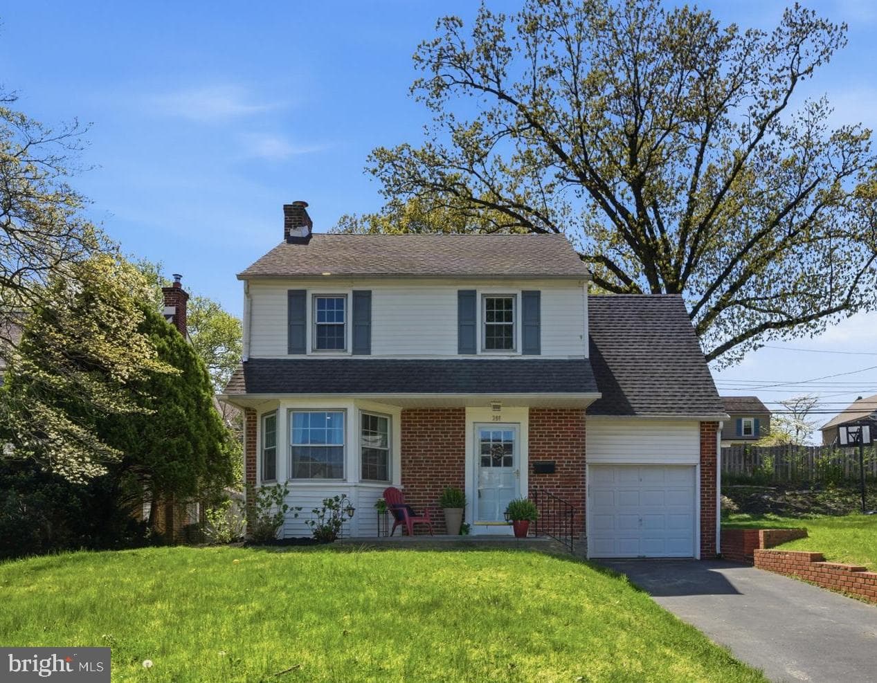 308 Canterbury Road photo 1