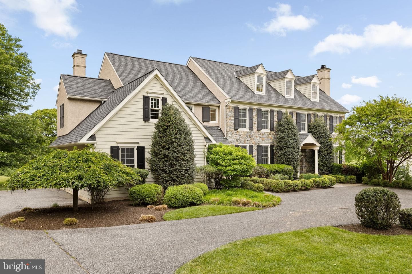 100 Water Mill Lane photo 1