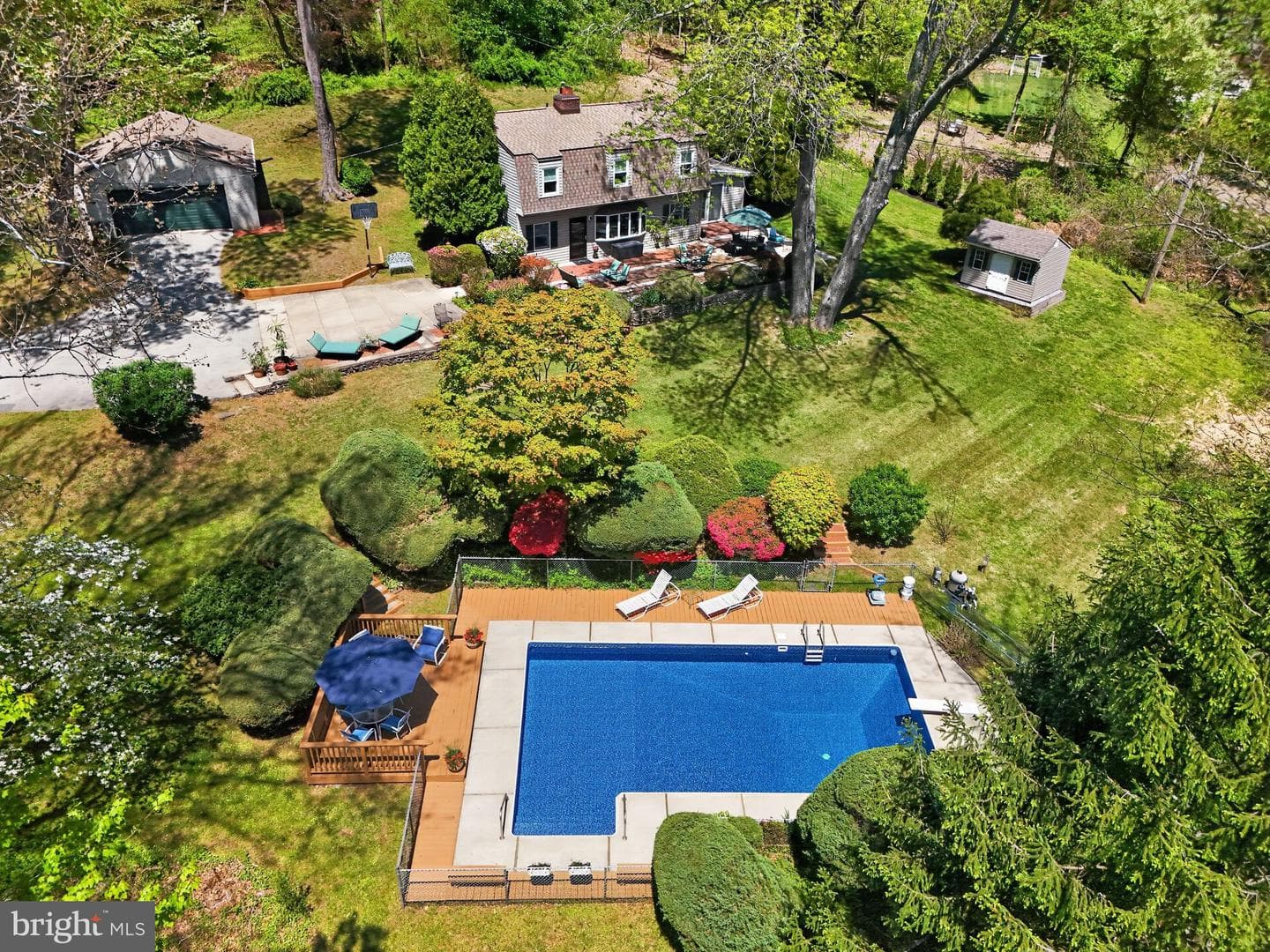1231 Robin Hill Road
