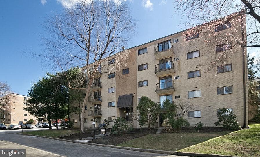 400 Glendale Road #32c