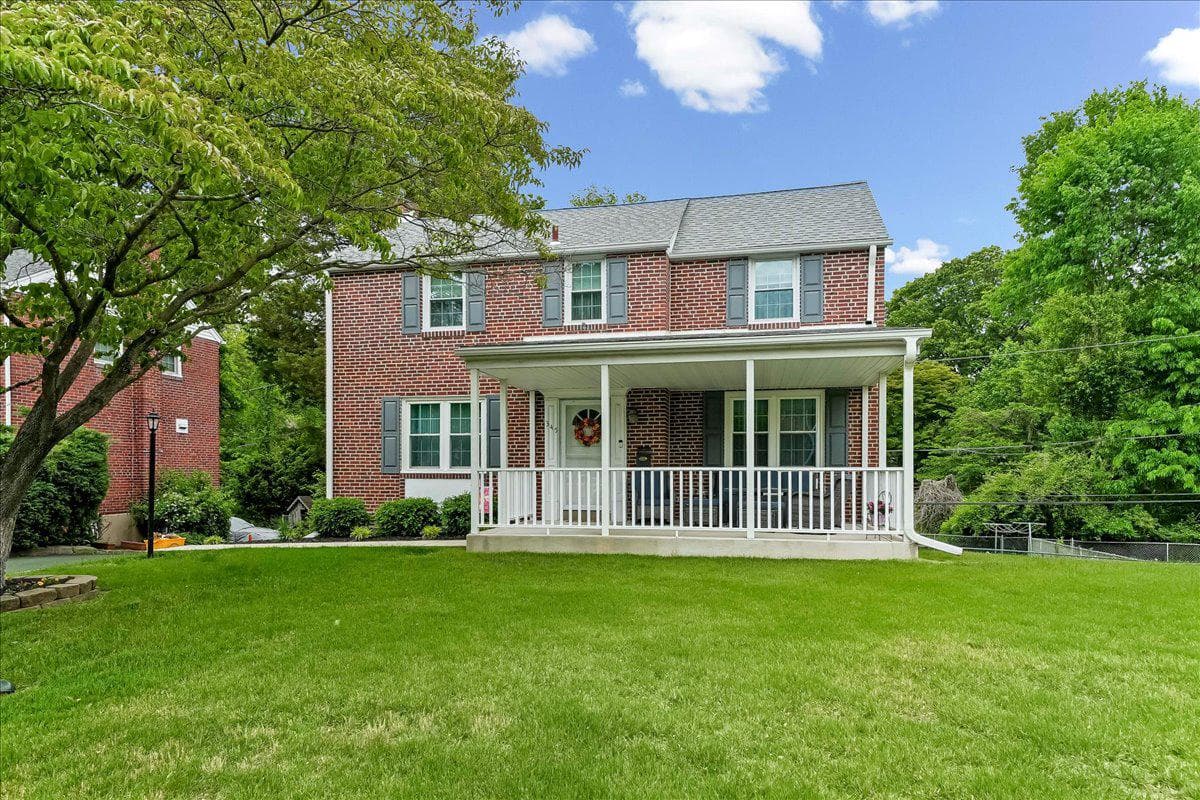 345 Holt Lane