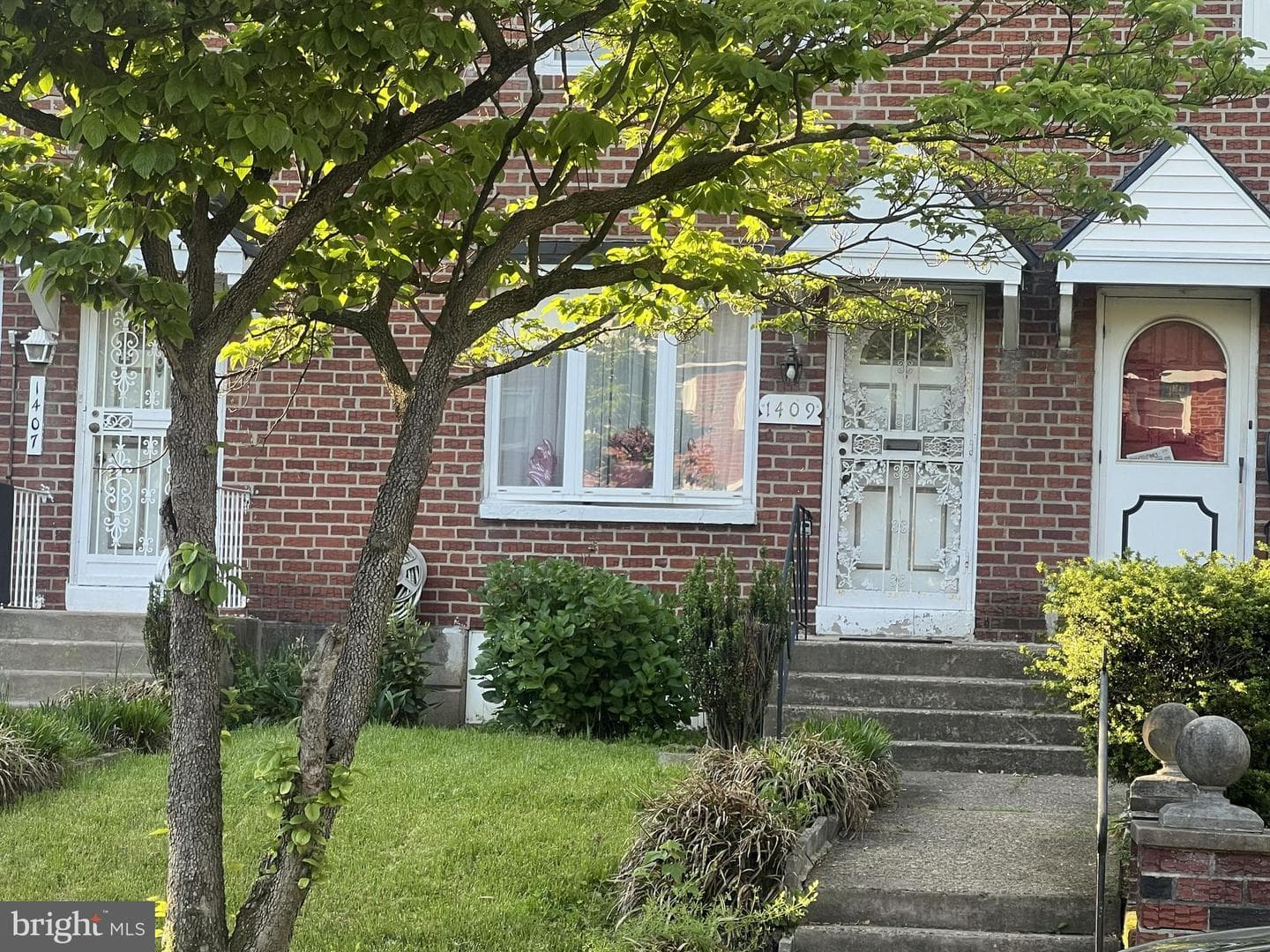 1409 W 6th Street