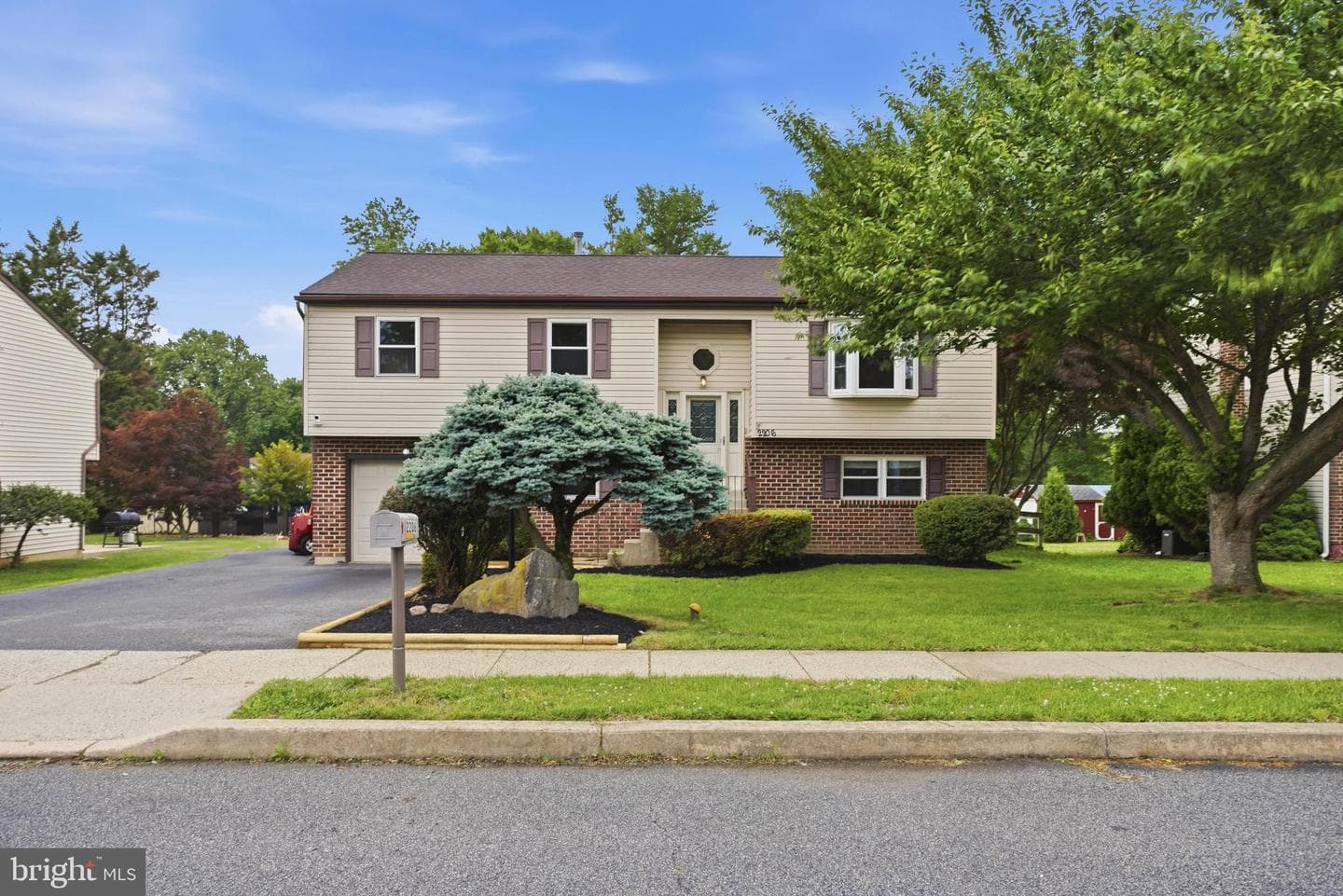 2206 Briarcliff Avenue photo 1