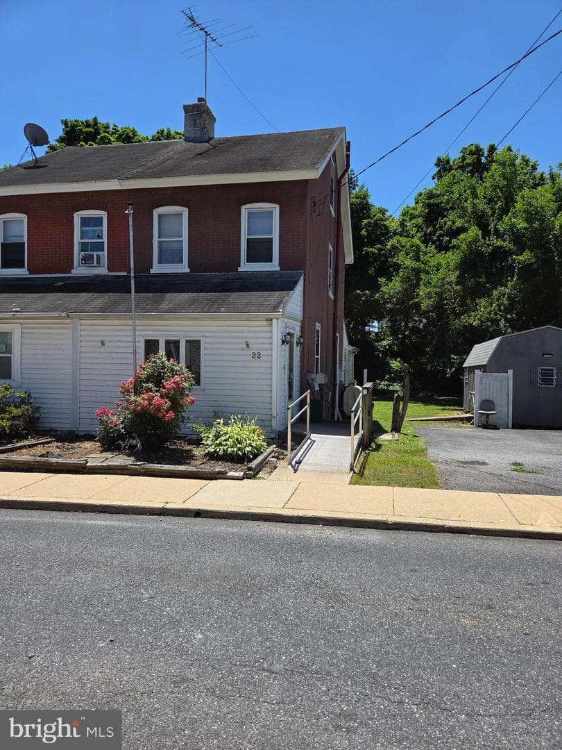 22 4th Street
