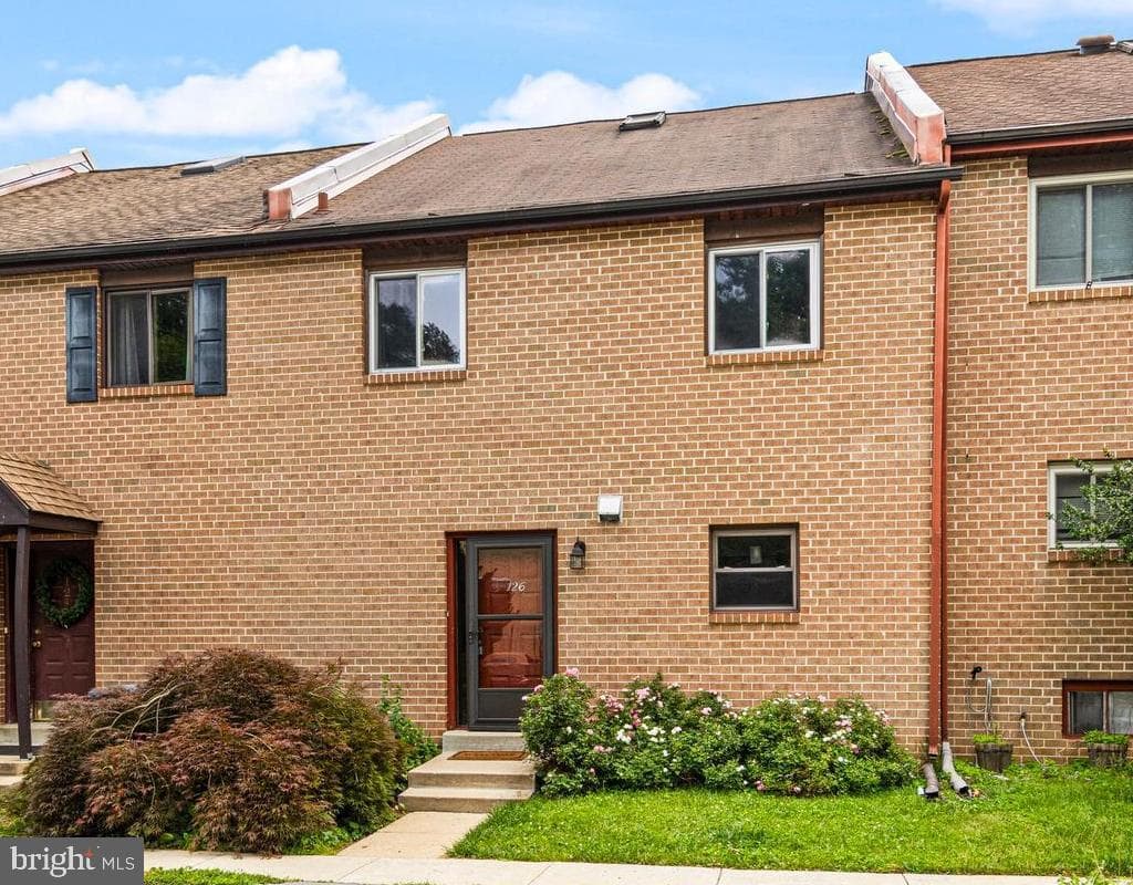 126 Eaton Drive, Wayne