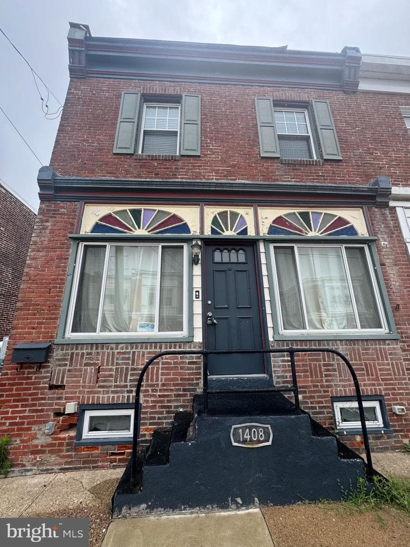 1408 E 11th Street