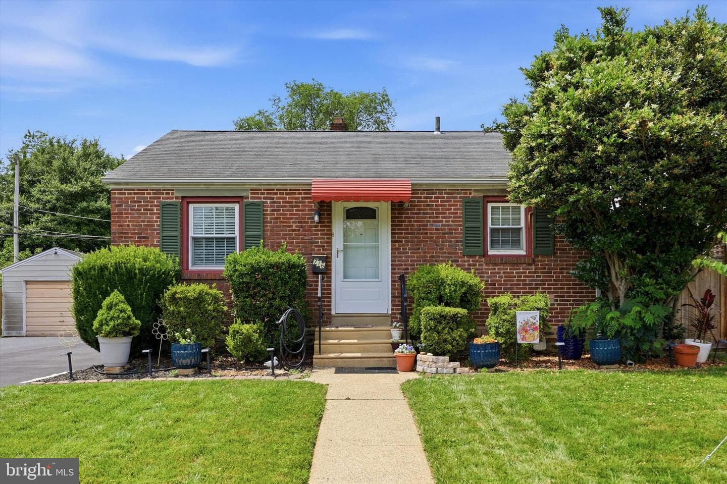 716 Howard Avenue