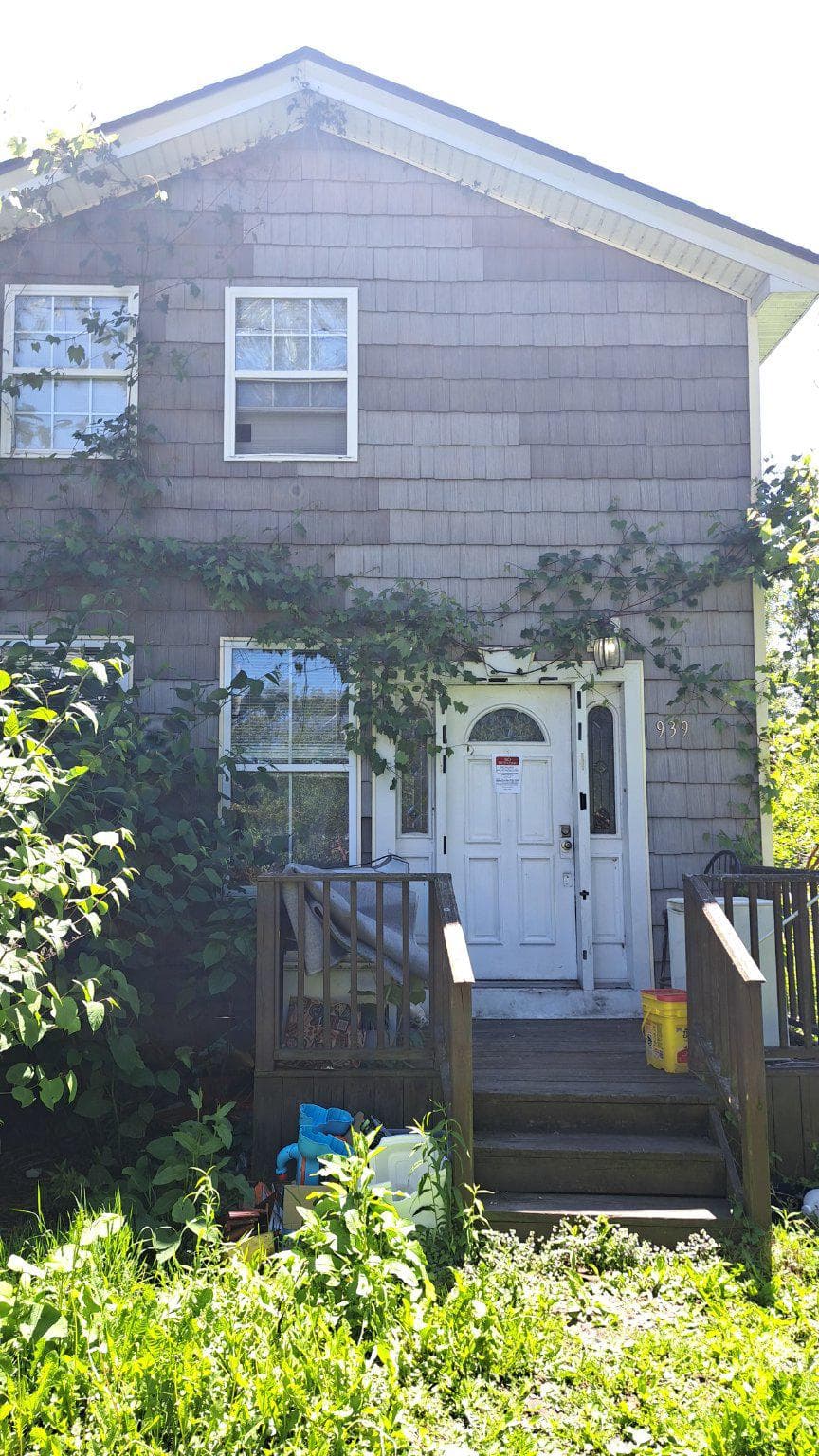 939 1/2 W 3rd Street, Erie