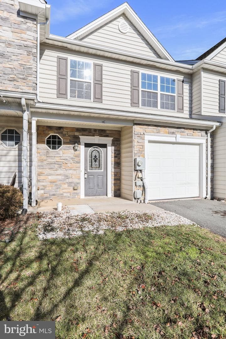 234 Whitley Drive photo 1