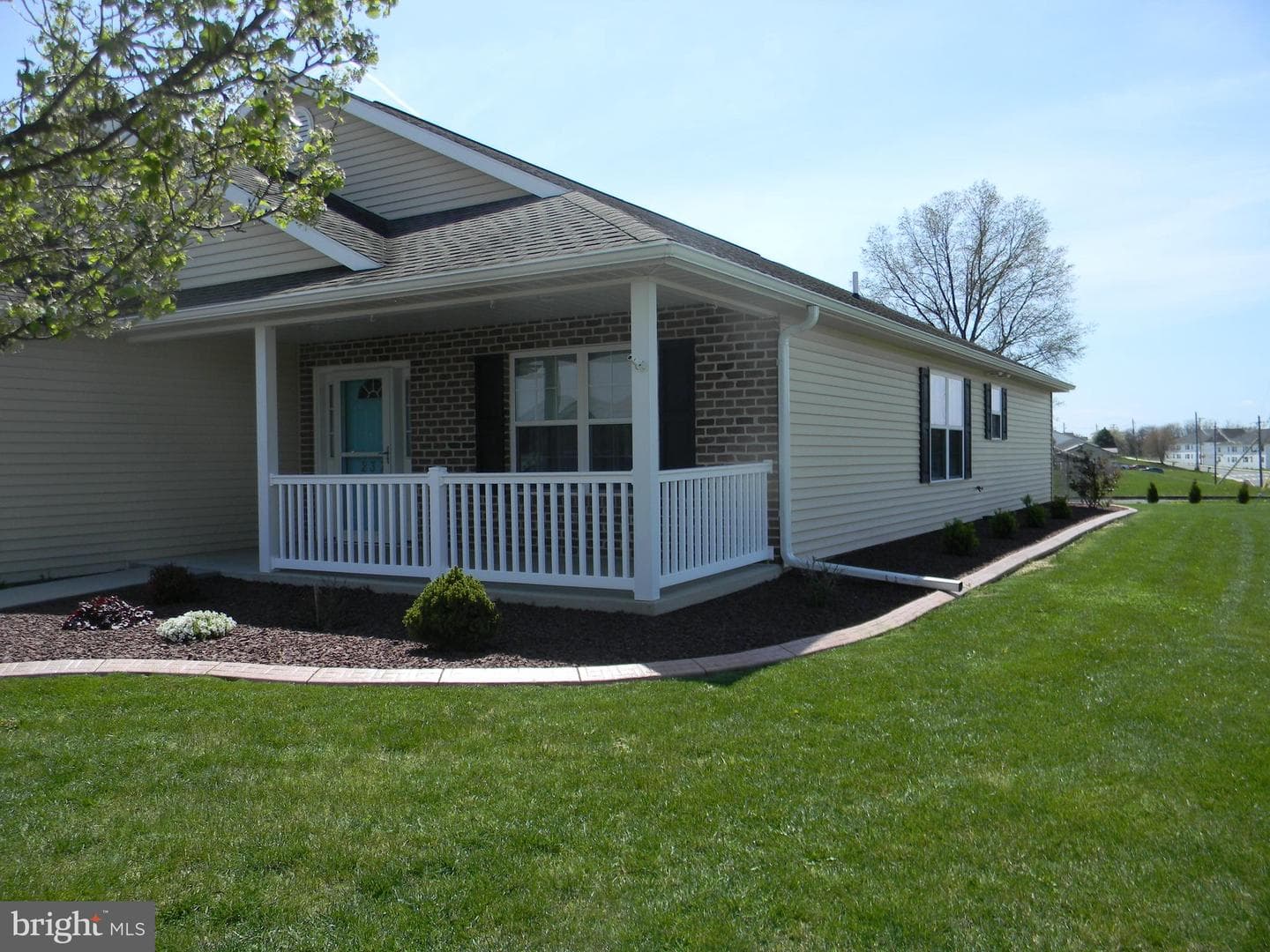 237 Park View Drive photo 1