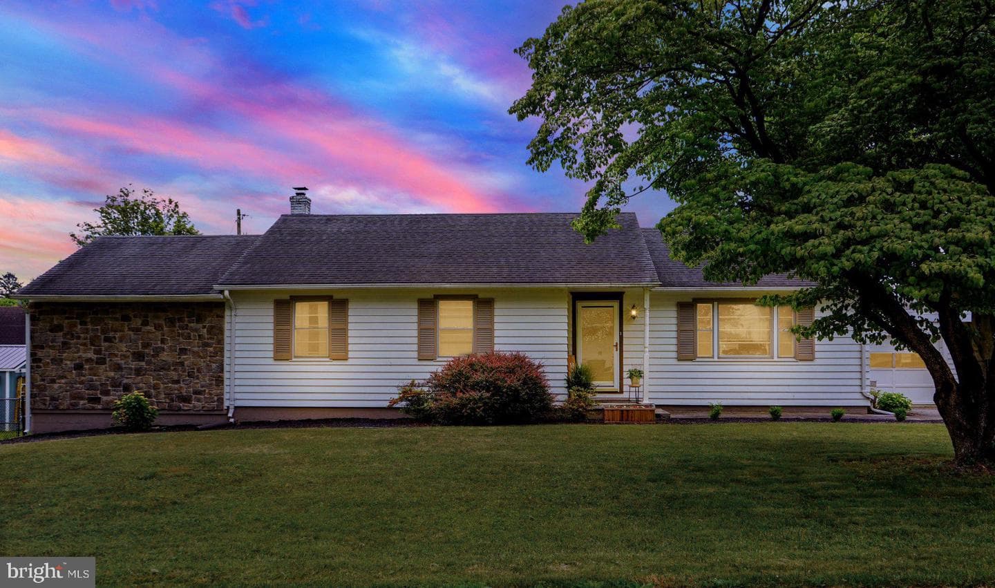 160 Highland Road photo 1