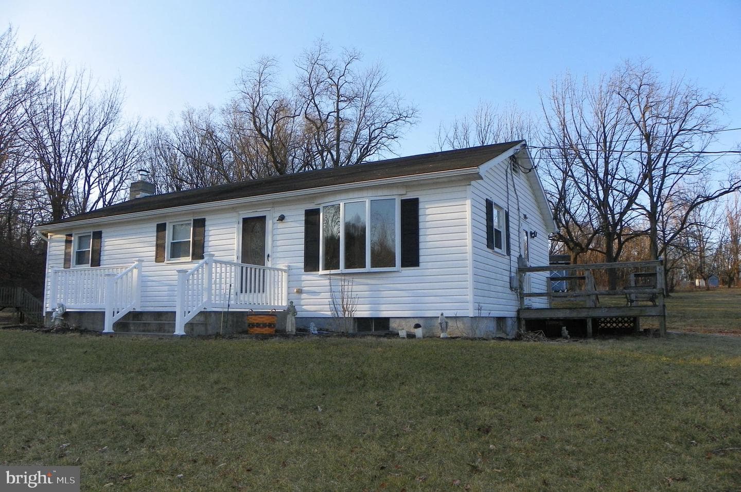 7667 Creager Road photo 1