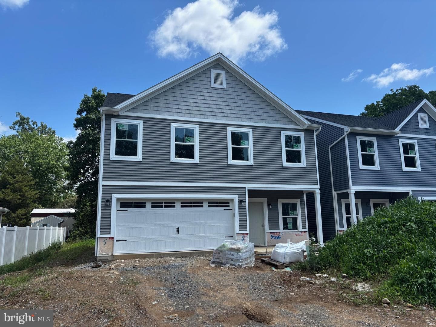 1031 Dianne Drive photo 1