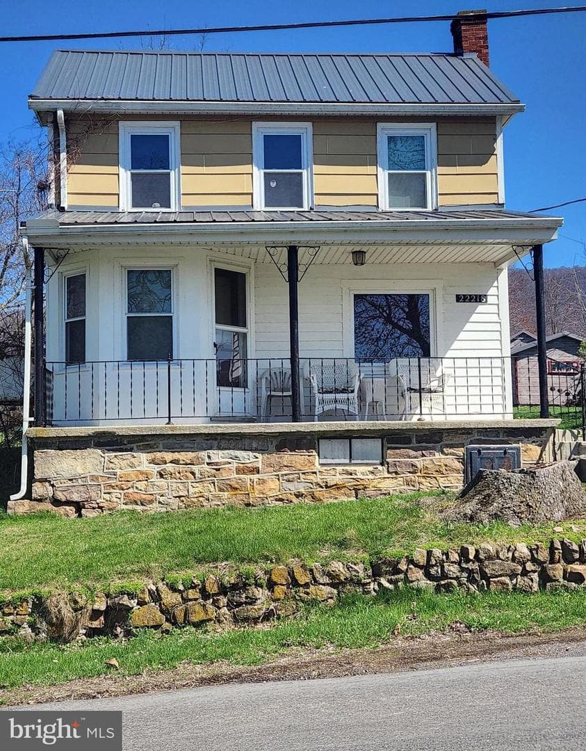 22218 Main Street photo 1
