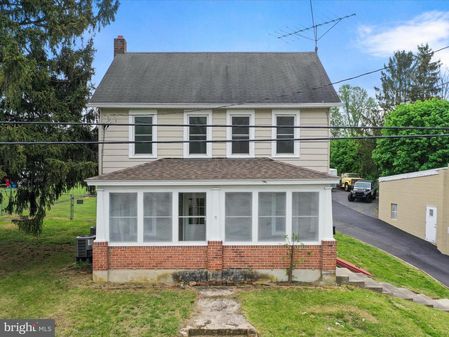 511 S Main Street photo 1