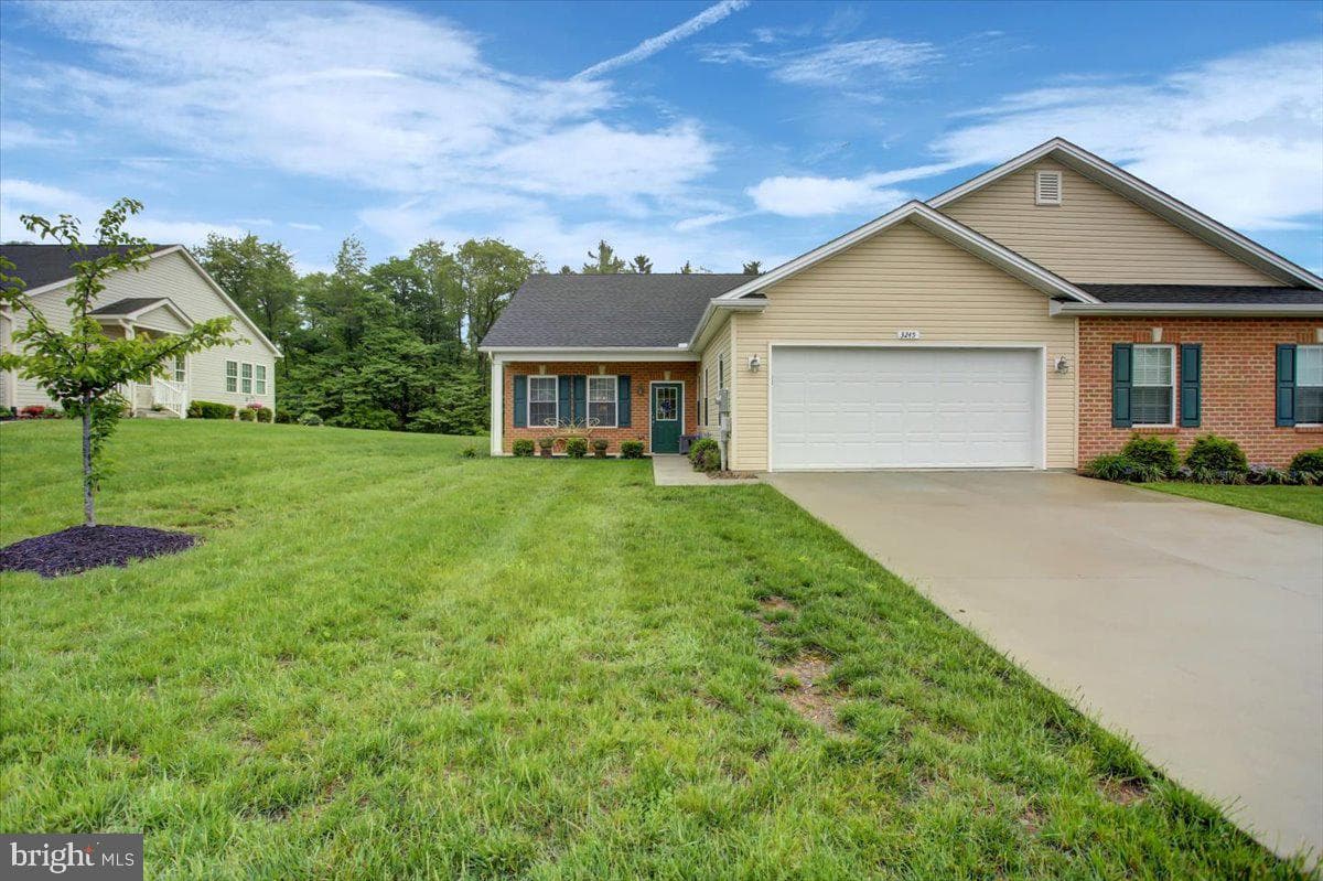 3245 Portrait Way photo 1