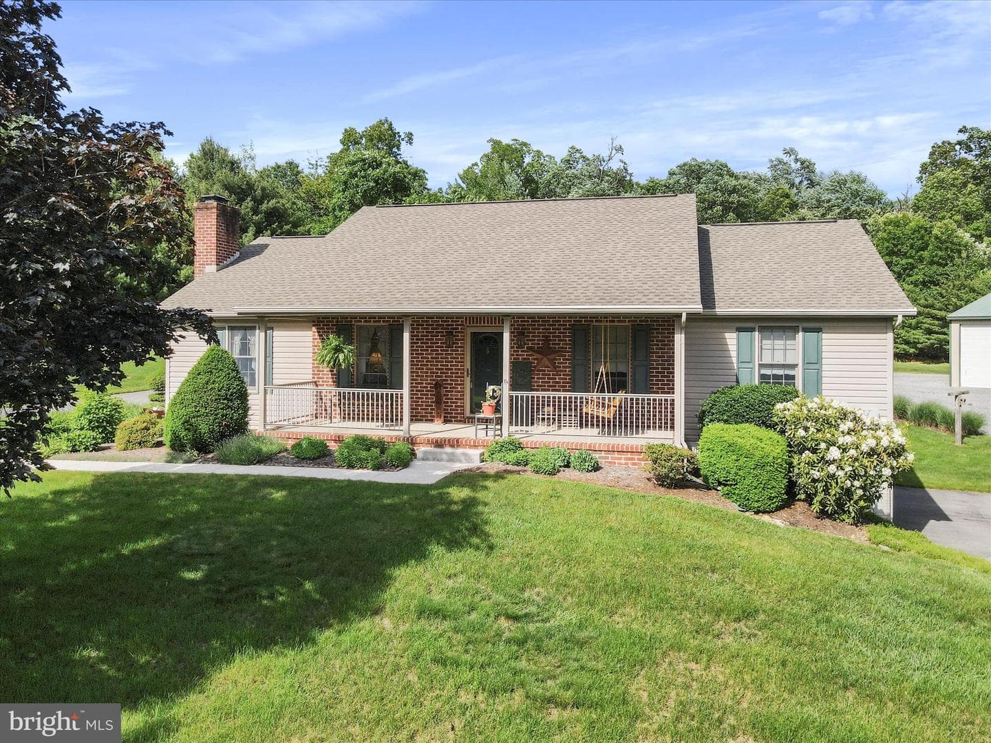 5762 White Church Road photo 1