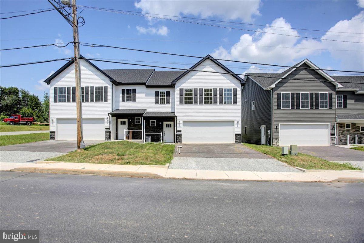 305 Grandview Ave
