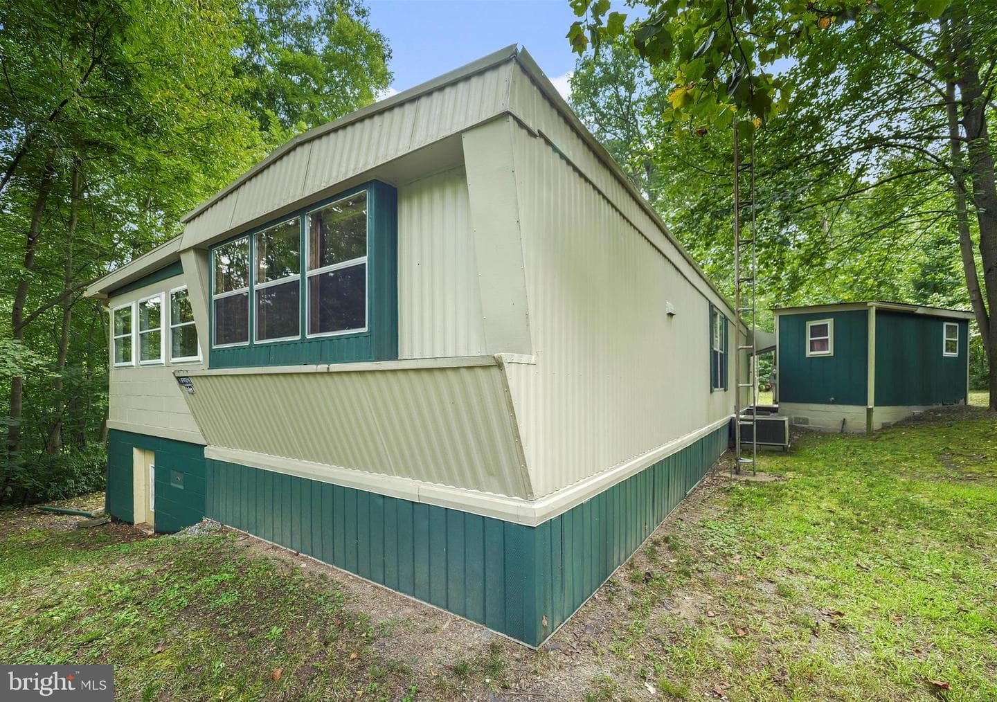 3375 Dogwood Drive photo 1