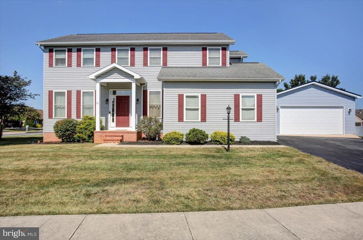 30 Parkwood Drive Drive photo 1