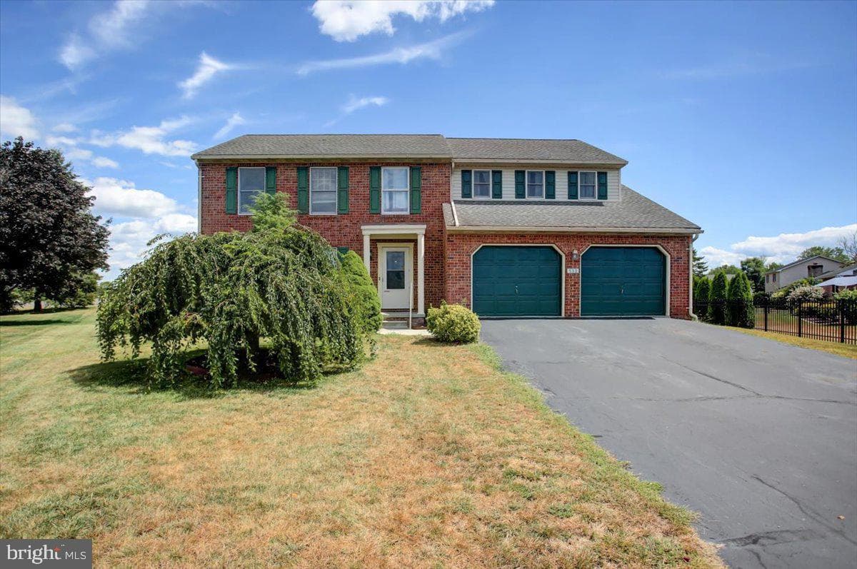 533 Hilltop Circle