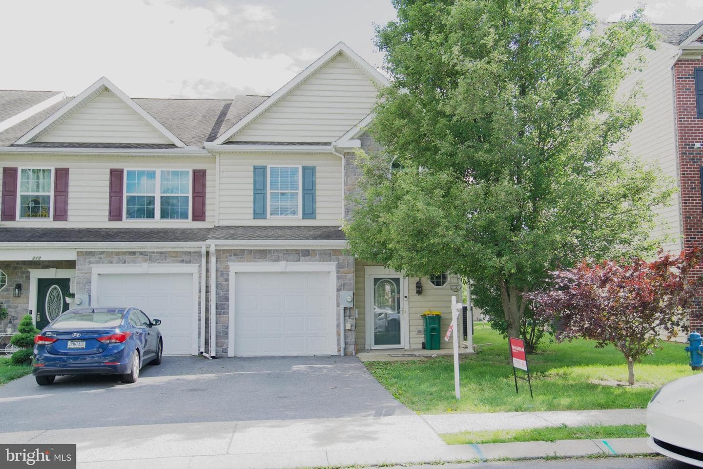 215 Whitley Drive Drive photo 1