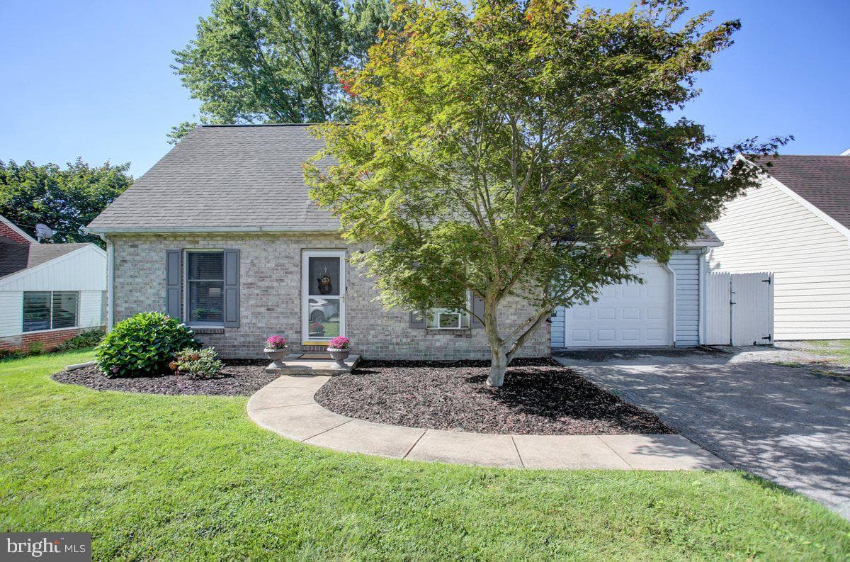 170 Guilford Drive Drive photo 1