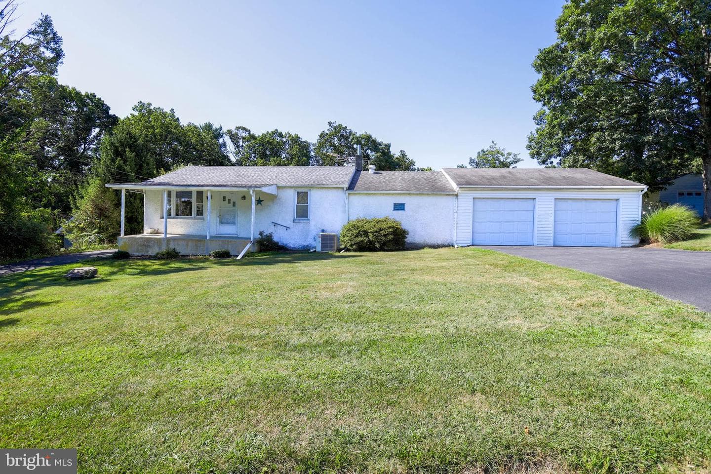 10572 Upper Strasburg photo 1