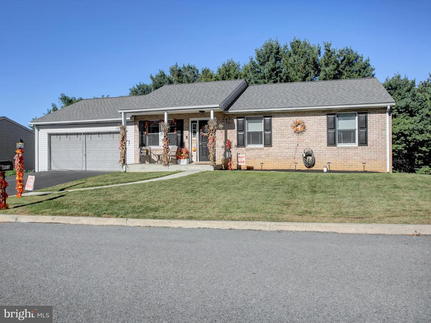 403 Sunny Drive photo 1