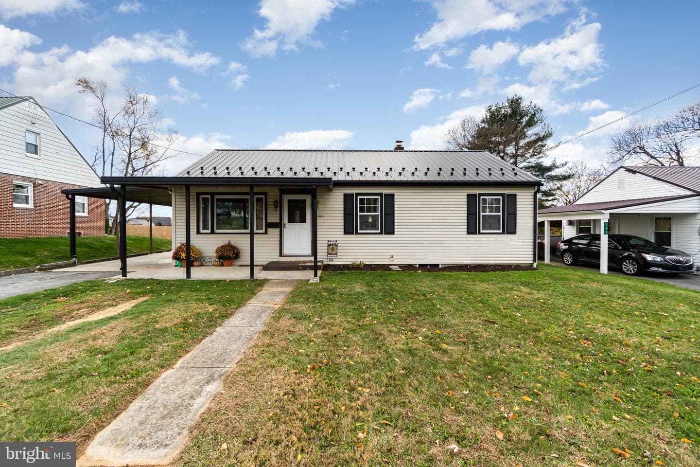 384 W Main Street photo 1