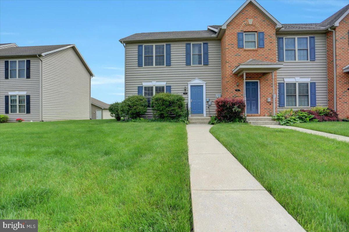 1914 Ashley Drive photo 1