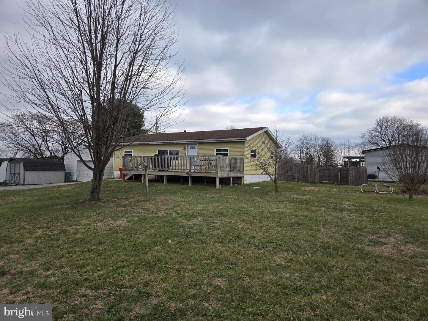10750 Mapleton Road photo 1
