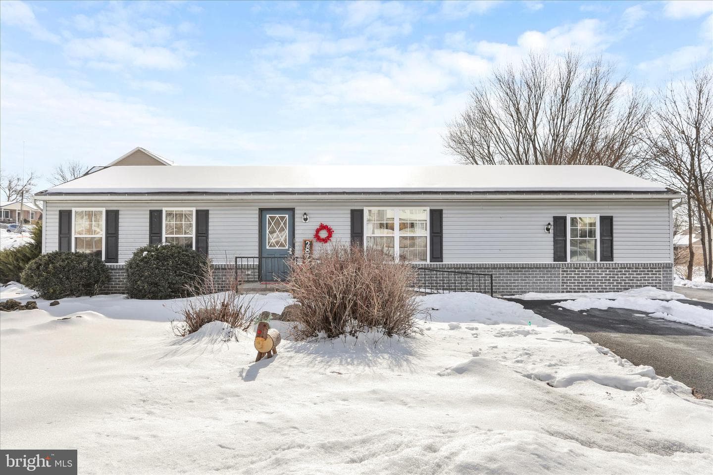 2828 Falling Spring Road photo 1