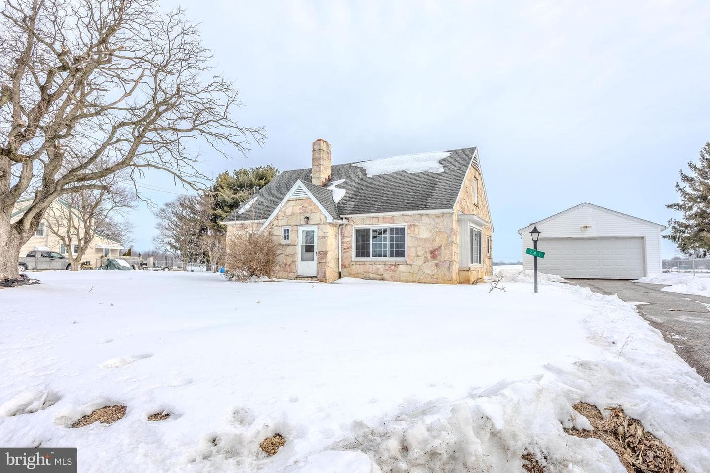 241 Wagner Road photo 1
