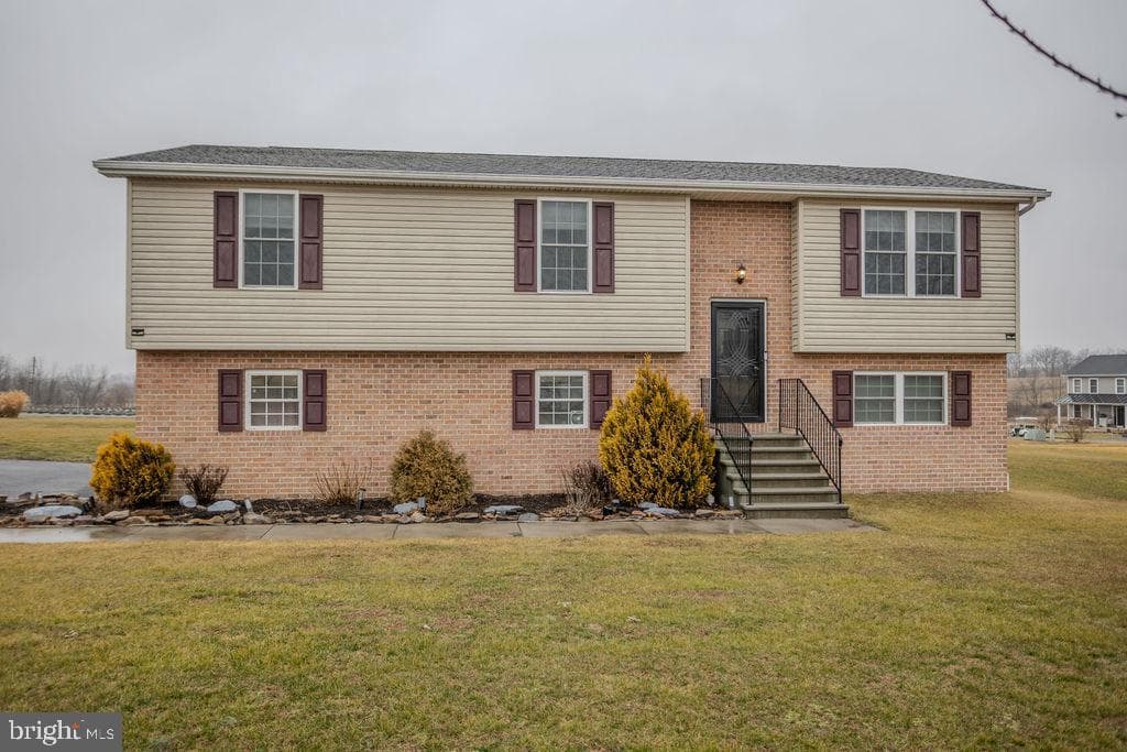4482 Fort McCord Road