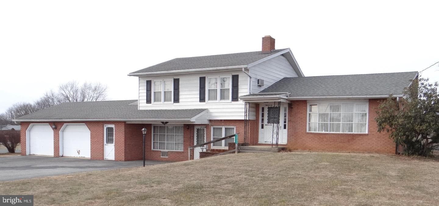 12121 Williamsport Pike