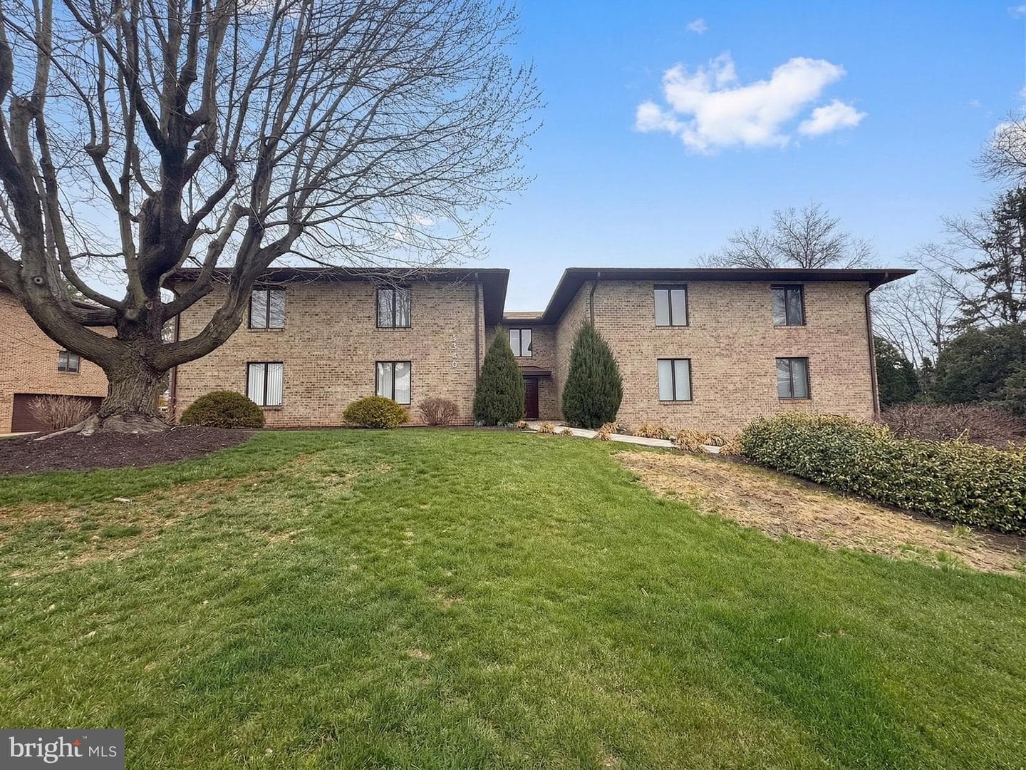 5840 Fairway Drive West #1