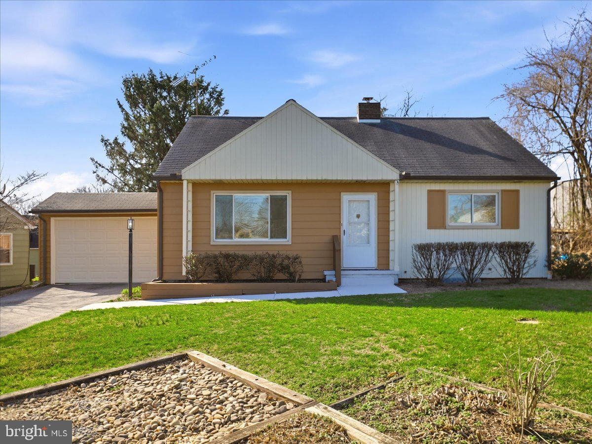 906 Strock Drive Drive