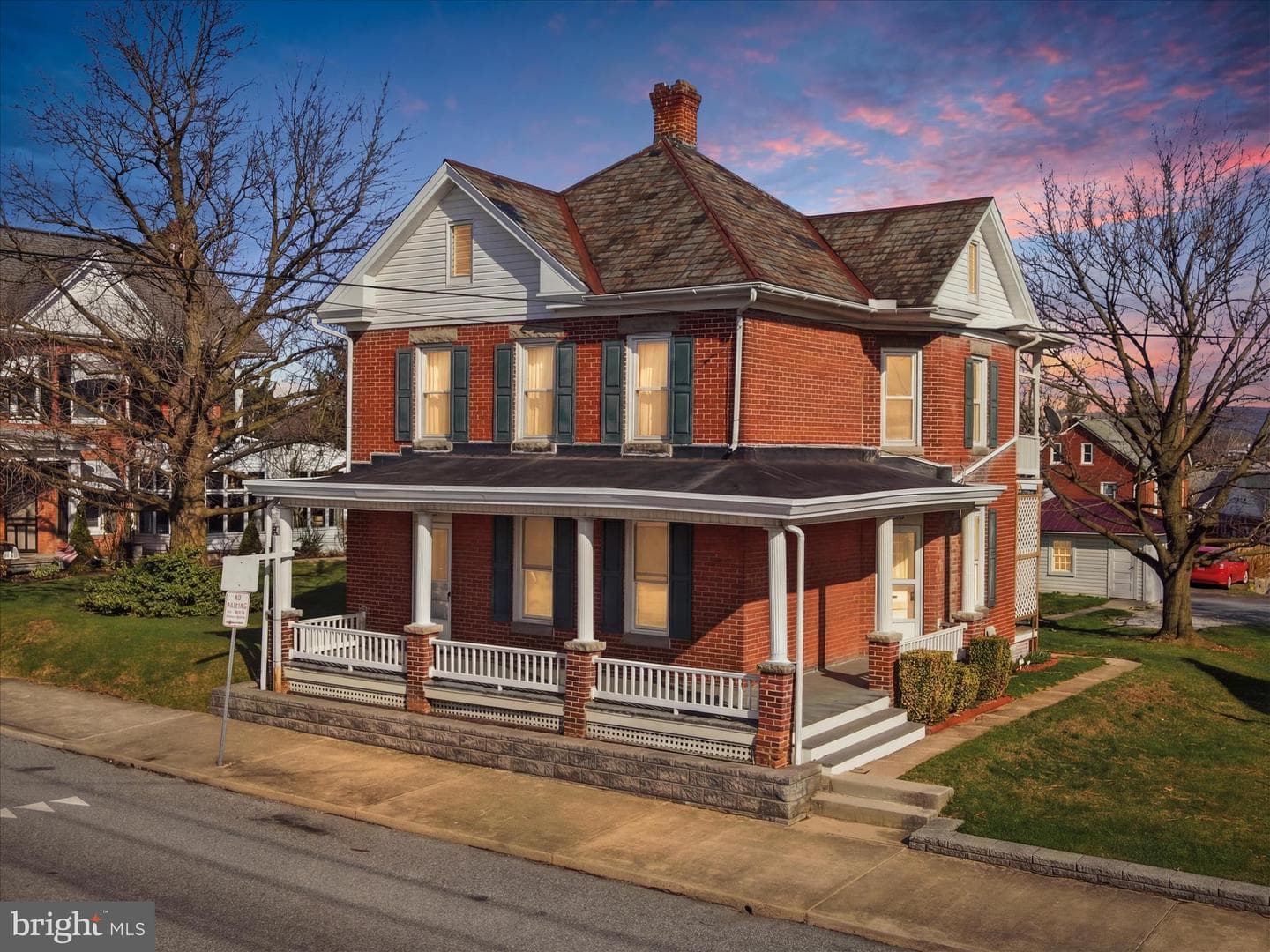 231 Fairview Avenue W