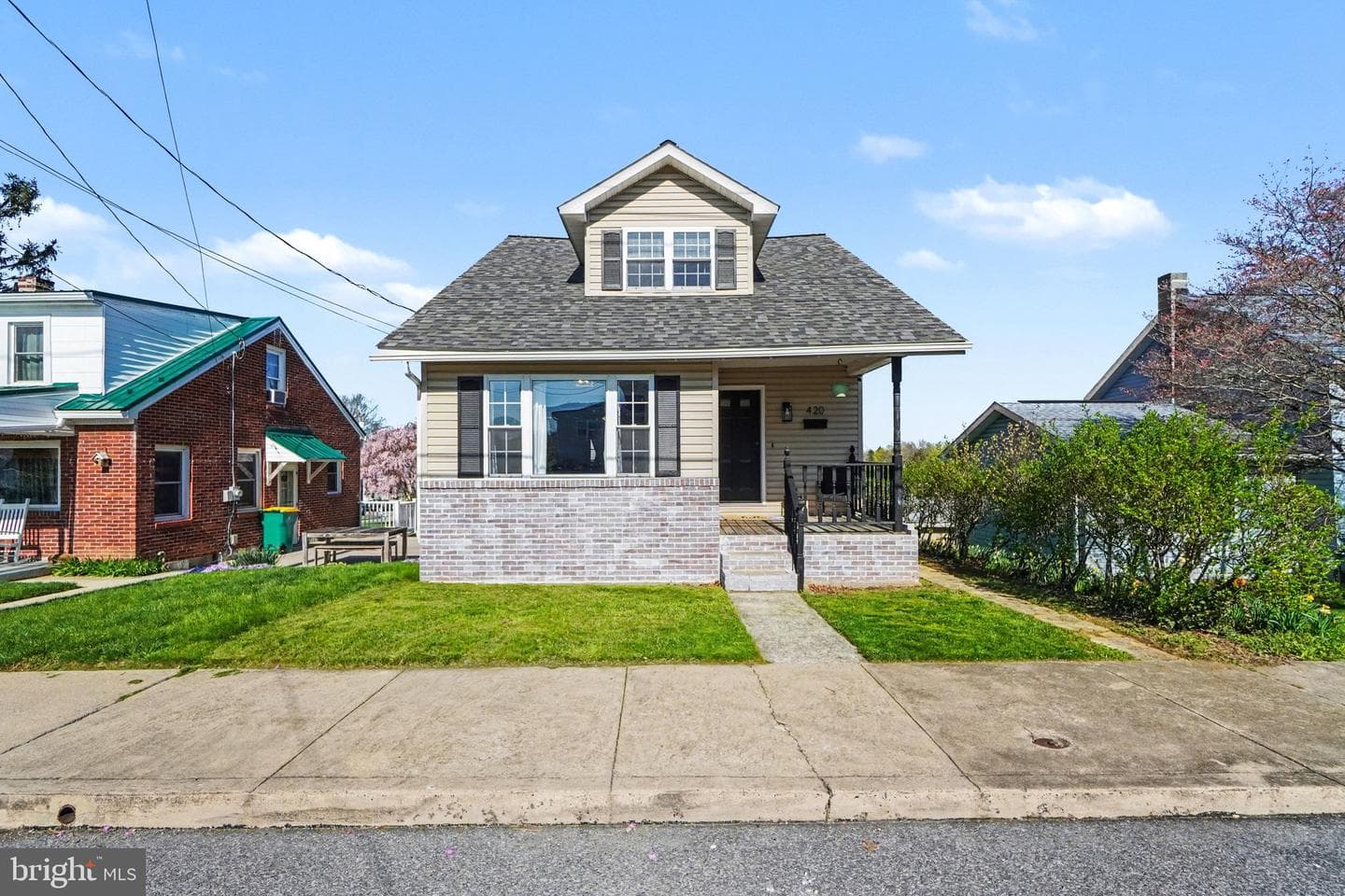420 Fairview Avenue photo 1