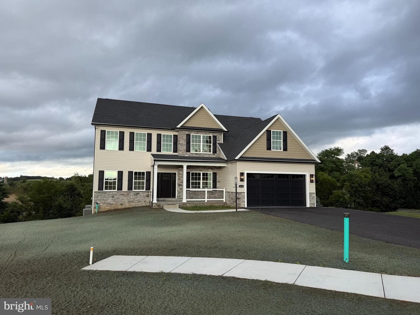 1669 Greenside Court