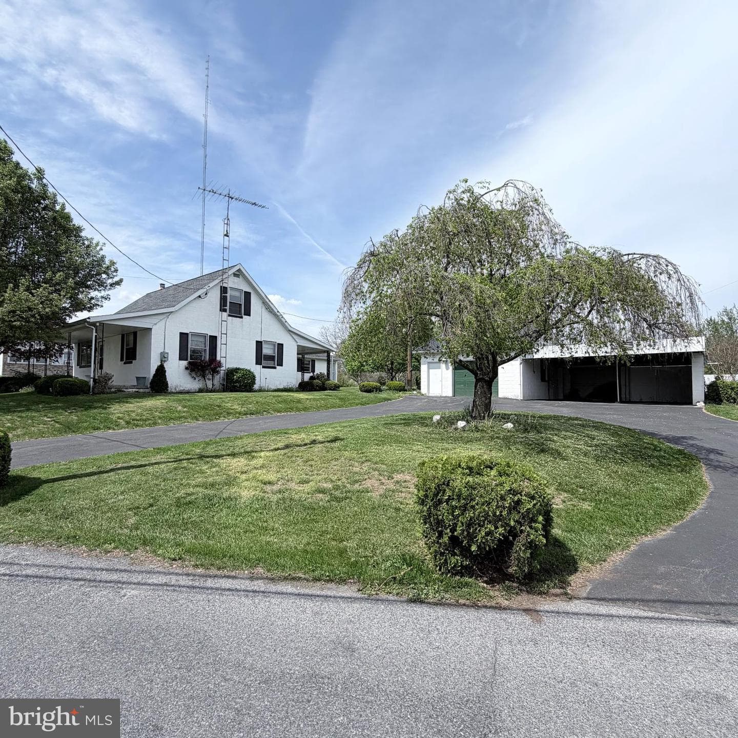 1077 Paper Mill Road