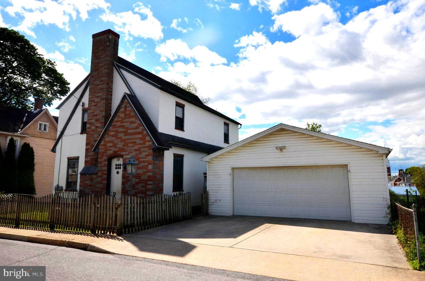 38 Cottage Street