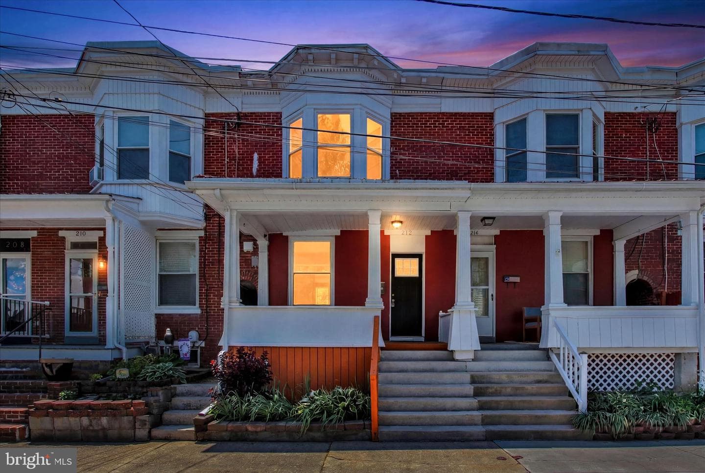 212 W 4th Street