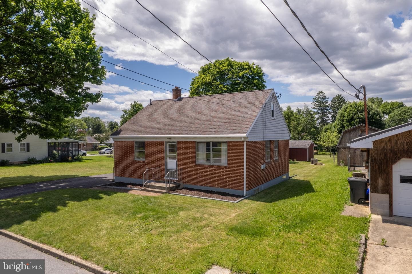 420 Maple Hill Avenue
