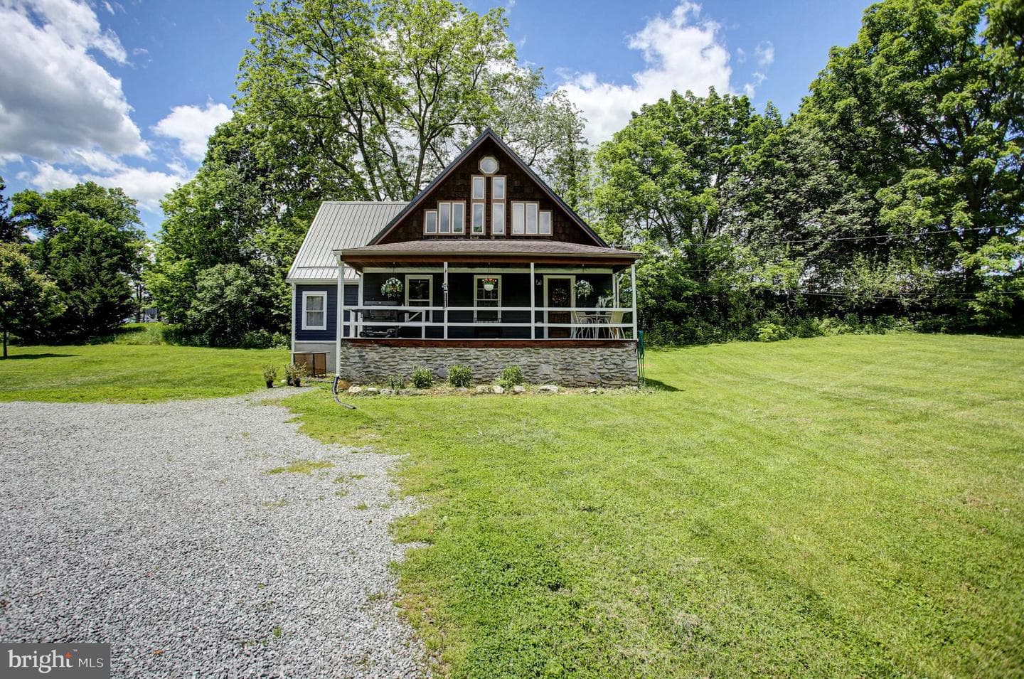 10 W Fairview Avenue