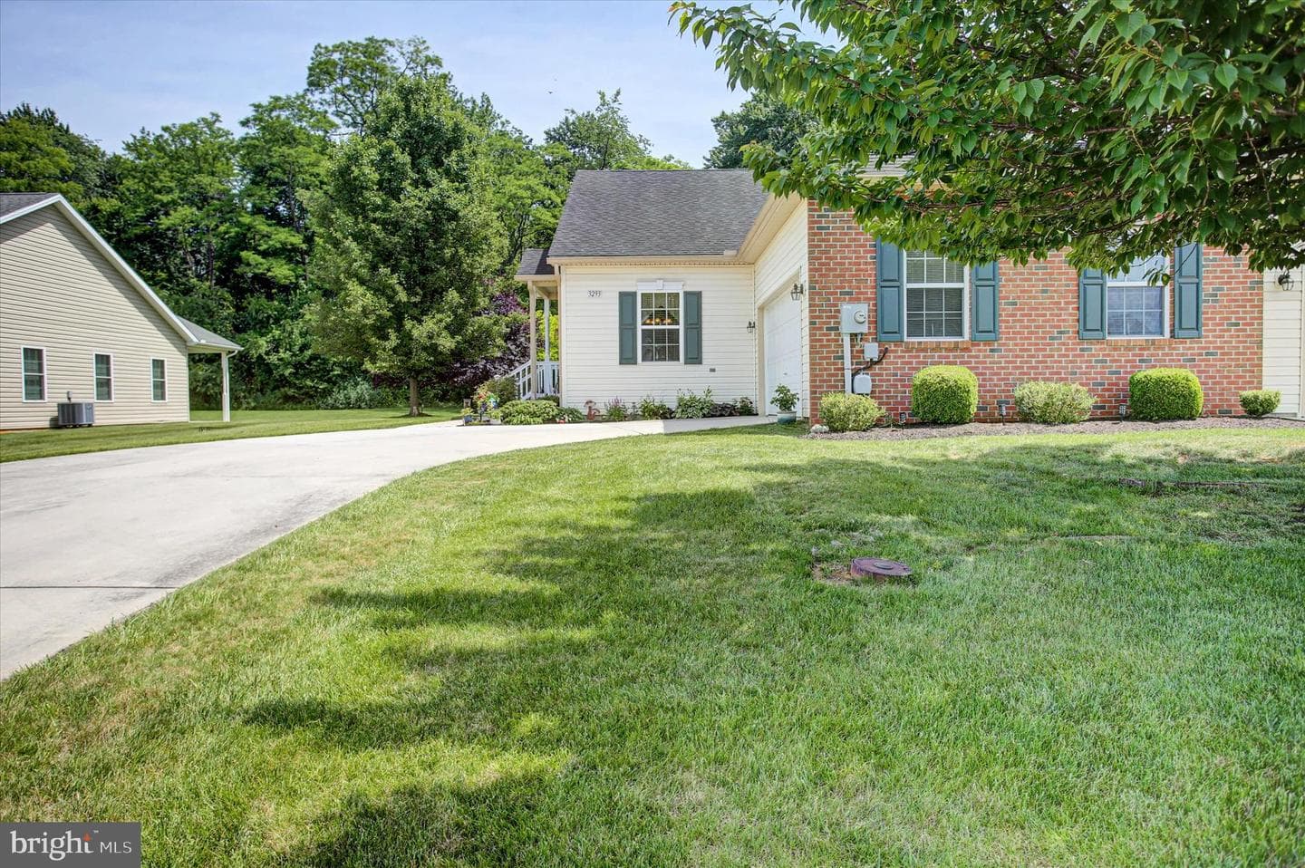 3293 Portrait Way